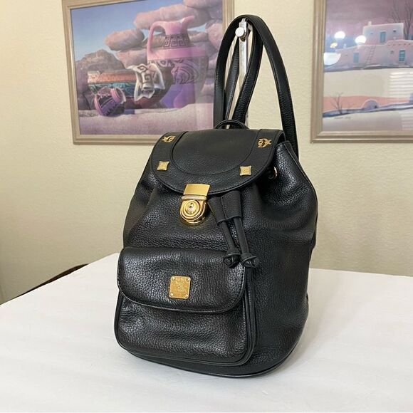 MCM Pebbled Leather Vintage Backpack Black D2037 main image 15